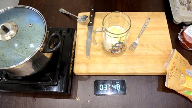 Лапша яичная с соусом "Карбонара" от Роллтон смотреть онлайн