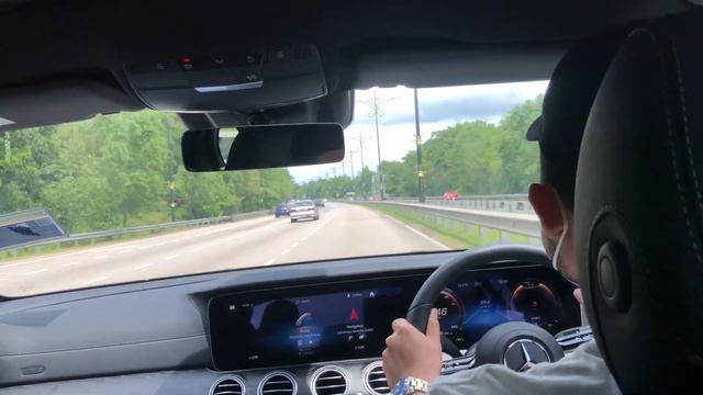 2021 Mercedes-Benz E300 AMG line Facelift in Malaysia ( Short test drive session ) смотреть онлайн