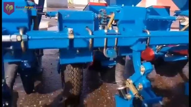 Работа высевающего аппарата сеялки СПП-8