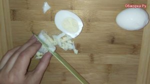 Салат с кальмарами, крабовыми палочками и пекинской капустой. Рецепт салата из доступных продуктов.