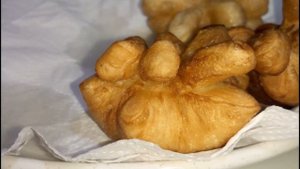 СЛОЕНЫЕ ЦВЕТОЧКИ С ЧЕРНОСЛИВОМ/ РЕЦЕПТЫ/ К ЧАЮ/ ВЫПЕЧКА