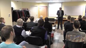 О.Б. Ламкин на семинаре в ЧОУДПО Пожарная безопасностьпо огнезащите в Санкт-Петербурге.mp4