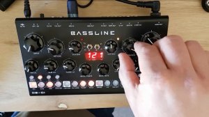 Erica Synths Bassline DB-01 & MPC1000 TECHNO JAM