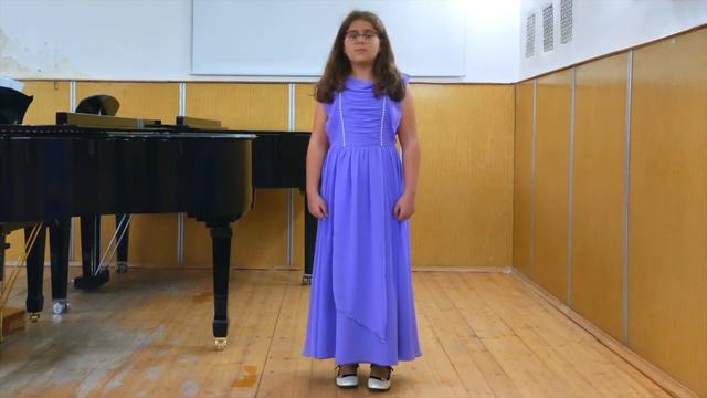 "Колыбельная песня", А. Даргомыжский, слова народные. Поет Яна Арутюнян, Климовска ДМШ смотреть онлайн