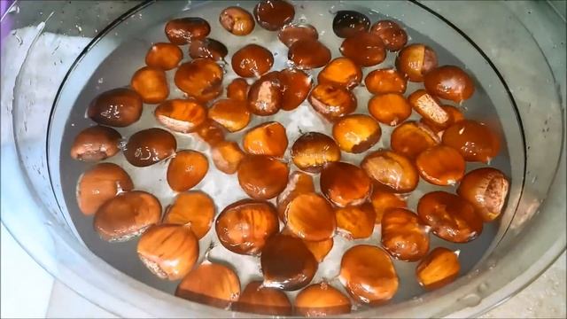 CASTAGNE SENZA PADELLA BUCATA MORBIDE CHE SI SBUCCIANO FACILMENTE CALDARROSTE смотреть онлайн