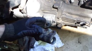 How to replace clutch slave cylinder Toyota Corolla VVT-i engine manual gearbox years 2001 to 2010