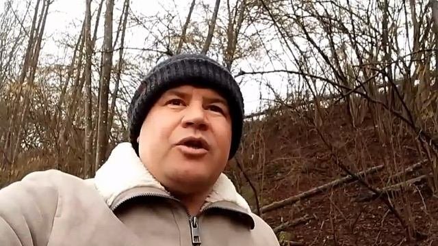 Нервное передёргивание.