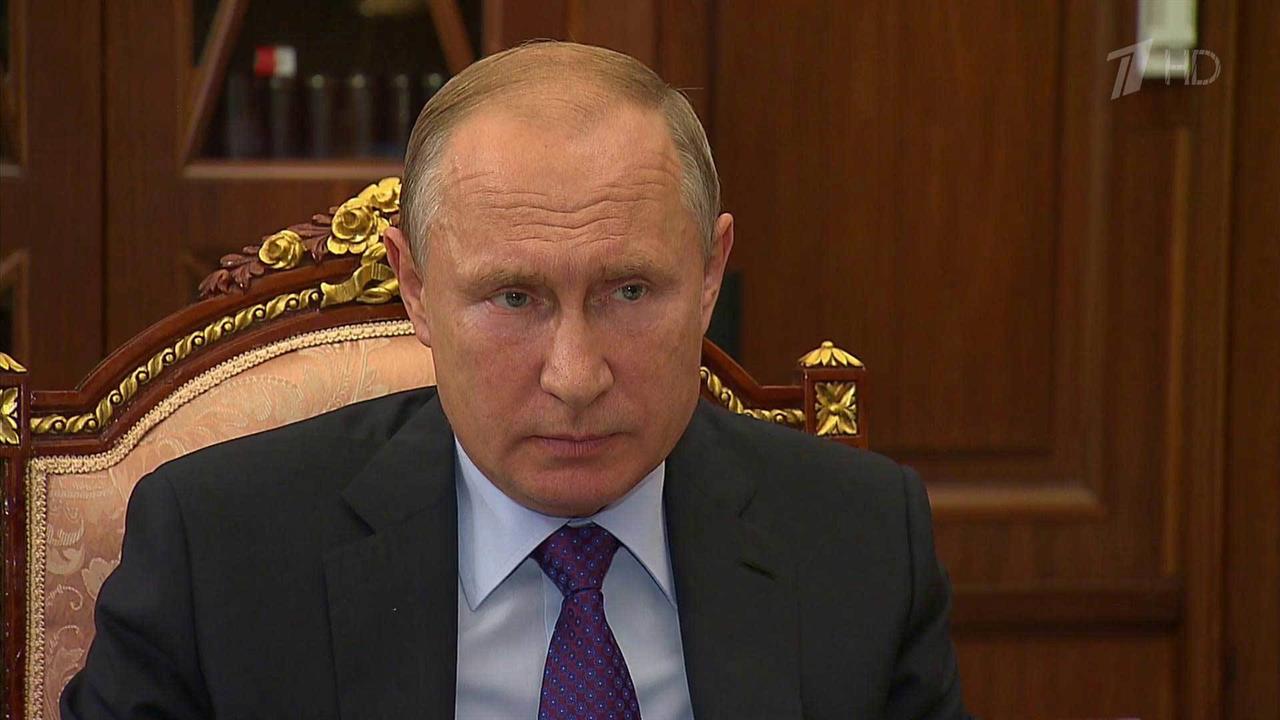 Владимир Путин провел встречу с губернатором Хабаровского края