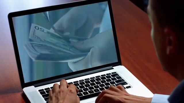 ДЕНЬГИ ЕСТЬ ВСЕГДА смотреть онлайн