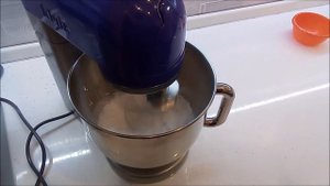 Стабильный крем на ряженке для тортов и капкейков