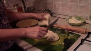 Тесто на кефире. Пирожки с капустой в духовке