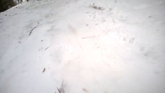 Зимние забавы или готовим трассу для тюбинга смотреть онлайн