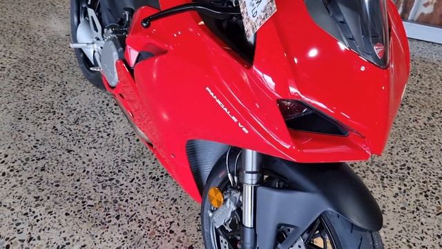 2023 Panigale V2 смотреть онлайн