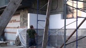 Как правильно резать пенопласт на стройке, как правильно клеить пенопласт на стены дома клей Церези