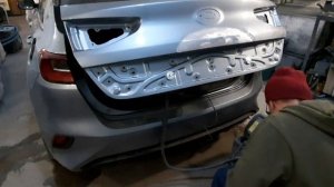 Kia Ceed  - Обзор, ремонт и грунтование двери багажника.