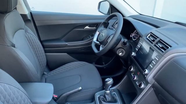 Видеопрезентация автомобиля CRETA СЕРЫЙ смотреть онлайн