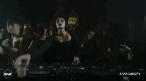 Paperplanes TECHNO by. SARA LANDRY (Boiler Room)