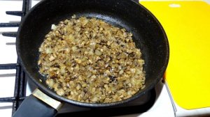 Курица фаршированная блинами