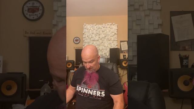 1970 Rickenbacker and 1980 Ibanez MC 988 смотреть онлайн