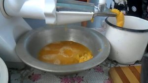 обзор электромясорубки Белвар приготовление сока