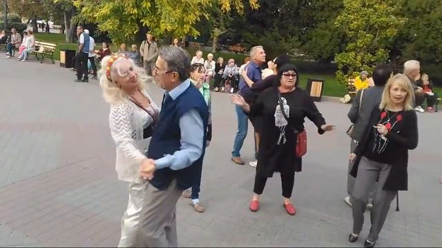 Танцы на Приморском бульваре - Севастополь - 19.09.19 - Певец Сергей Соков - LIVE