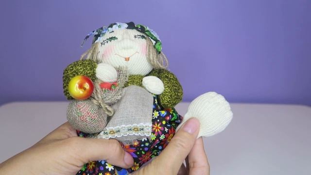 Текстильная интерьерная кукла ручной работы Баба Яга, от кукольного цеха Нежный  (1).mp4