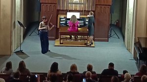 Бах Шутка,исп. В.Тульская и Е.Данилова/ Bach Badinerie, V.Tulskaia and E.Danilova