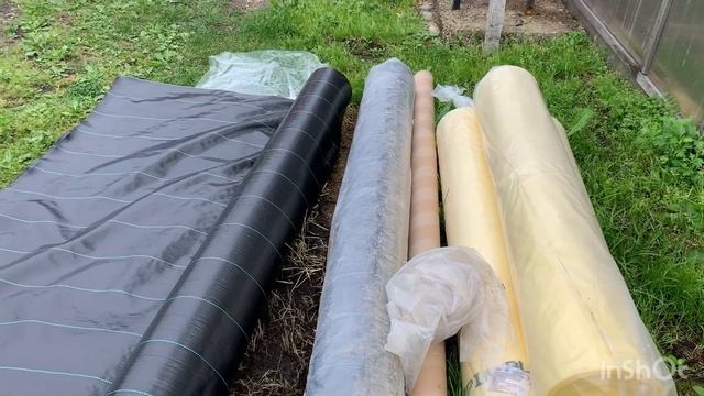 Собираем черри. Вырезали 4 теплицу. Застелили Агроткань в 4 теплице.