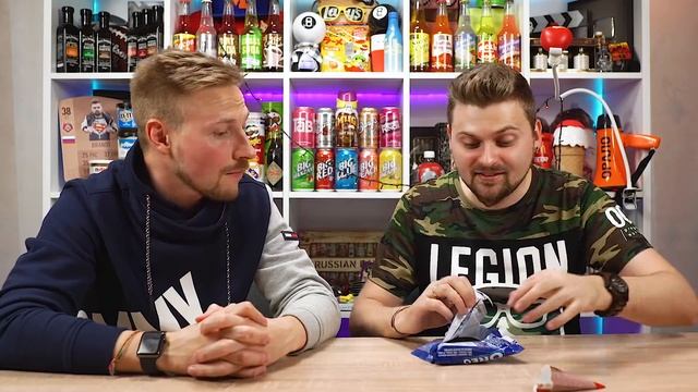 Мороженое Орео, Кит-Кат, Твикс, Баунти, Марс (feat. Костя Павлов) смотреть онлайн