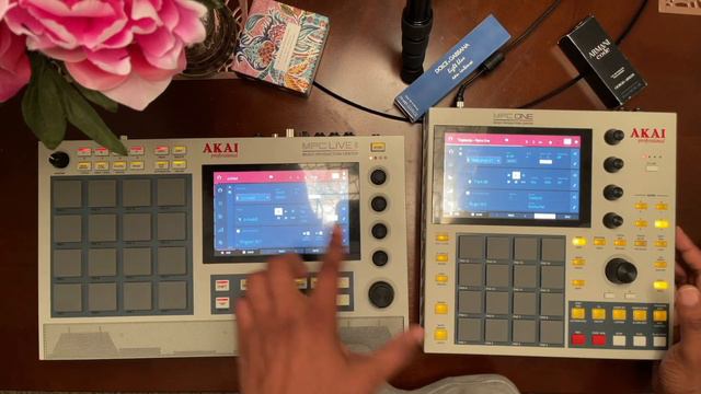 MPC ONE Retro Edition Beat Making + AKAI MPC Live ii Comparison Review смотреть онлайн