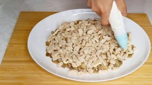 Праздничный САЛАТ с КУРИЦЕЙ и ГРИБАМИ!