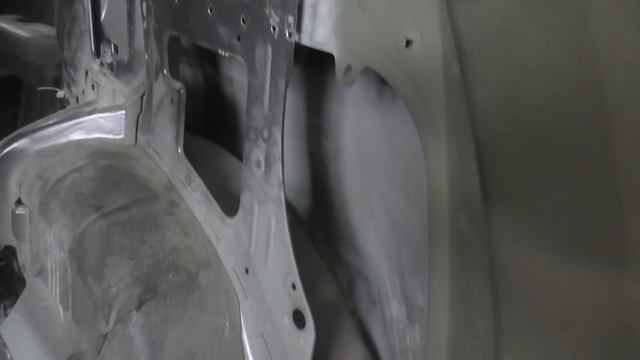 Как правильно поменять заднее крыло на автомобиле! смотреть онлайн