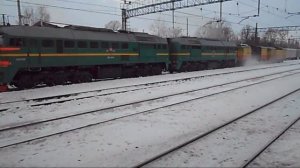 Тепловоз 2М62-0819 со снегоочистителями ПОМ-025/ПОМ-026