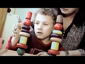 Каким вырос «маугли» Витя Козловцев, которого мать на 6 лет заперла в комнате с собакой