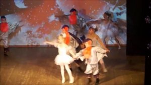 Танец Снегирей и Снежинок