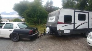 2002 Ford Crown Victoria moving camping trailer