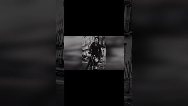 панк и мотоцикл