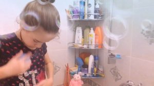 Вызов принят! Помылась в одежде ?!