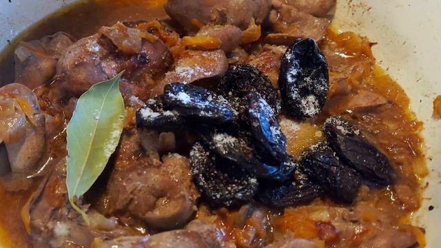 Ароматный паштет из куриной печени и чернослива смотреть онлайн