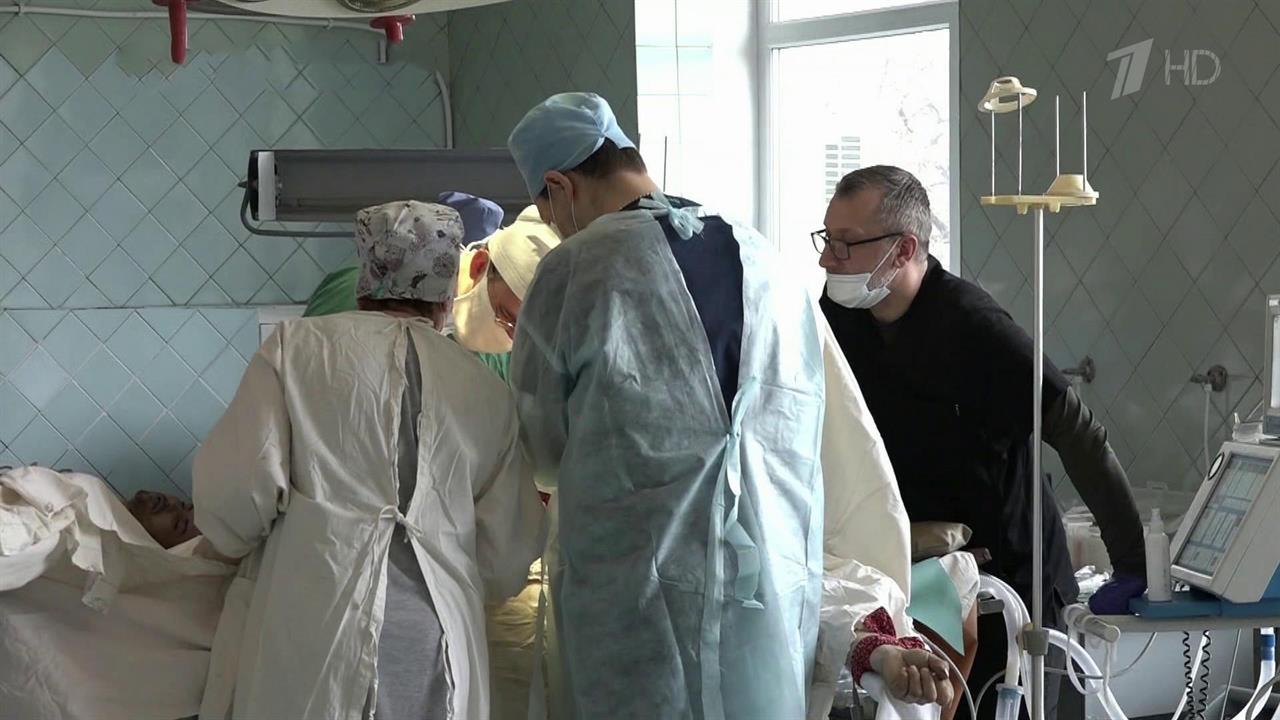 Российские врачи прибыли в Луганскую народную республику, чтобы спасать людей