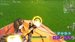 СЕКРЕТЫ И ХИТРОСТИ КОТОРЫЕ СПАСУТ ВАШУ ЖИЗНЬ В ФОРТНАЙТ. КАК ПОБЕЖДАТЬ. ЛАЙФХАКИ ФОРТНАЙТ