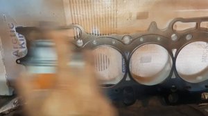 How to use copper spray gasket maker on head gasket