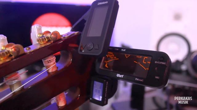 Review & Perbandingan Clip On Tuner | D’Addario Eclipse vs Cort e610c vs Joyo JT306 | Si Kecil Pek смотреть онлайн