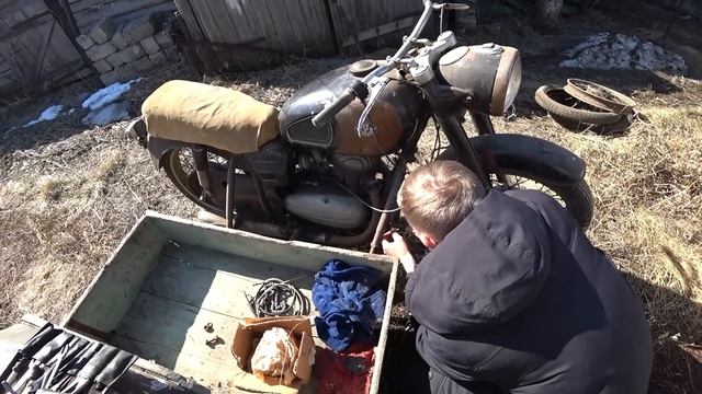 Едем в деревню за мотоциклом Pannonia. смотреть онлайн