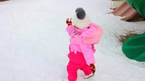 Прогулка зимой. Праздник для детей во дворе