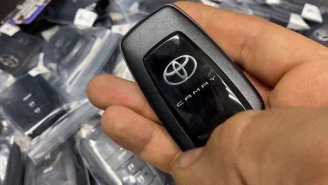 Ключи Toyota Camry V70 изготовление автоключей