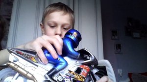 Макса клёвые игрушки. Мотоцикл на батарейках