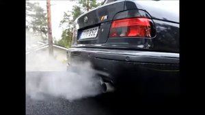 BMW M5 E39 540i Звук выхлопной М60 4 литра.