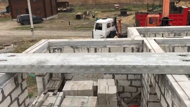 Укладываю плиты перекрытия смотреть онлайн