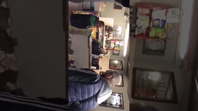 Stupida rissa al bar смотреть онлайн